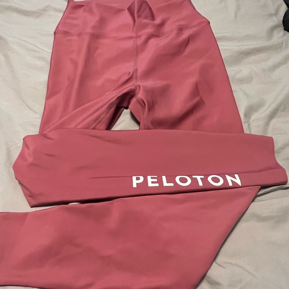 New Peloton Solid Flex Legging - Picture 1 of 5